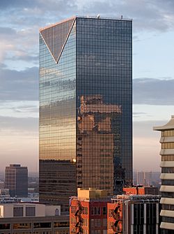 Centennial Tower Atlanta 1.jpg