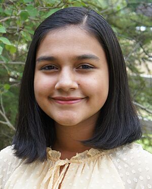 Gitanjali Headshot (4x5 cropped).jpg