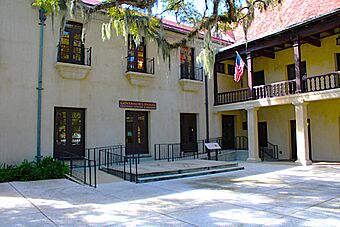 Government House - 54029719222.jpg