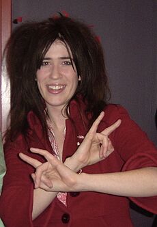 Gratutious Rock Starlet Shot (87446208) (cropped)