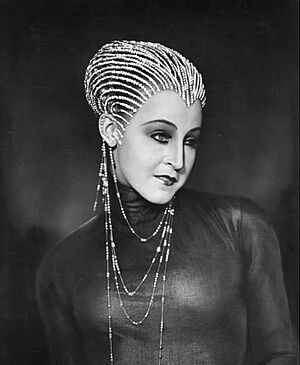 Horst von Harbou - Metropolis set photograph 10.jpg