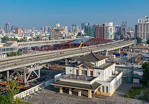 Kaohsiung Station and the city 2017-10-30