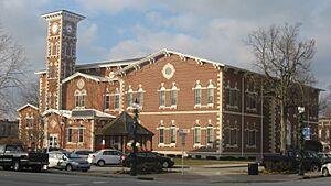 Morgan County Courthouse in Martinsville, southeastern angle