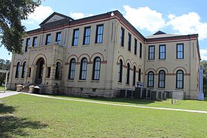 Moulton-tx2016-11(sam&will-moore-institute)