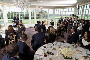 President Donald Trump hosts business leaders from across different industries for dinner in Bedminster, New Jersey (01)