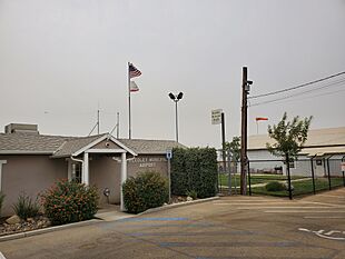 Reedley Municipal Airport.jpg