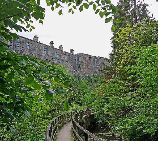 Skipton Castle (27491996036)