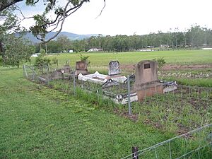 St Pauls Lutheran Cemetery, Aratula, 2005