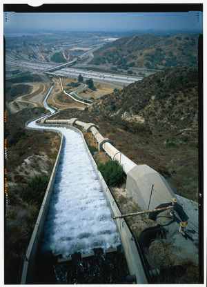 VIEW SOUTH-SOUTHEAST LOOKING DOWN ON 2ND AQUEDUCT AND 1ST AQUEDUCT CASCADES TOWARDS FILTRATION PLANT AND LOS ANGELES RESERVOIR - Los Angeles Aqueduct, Cascades Structures, Los HAER CA-298-AH-4 (CT)