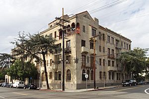 Villa Carlotta Hollywood view from southeast 2015-11-15