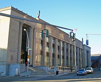William Cotter Federal Building, Hartford, CT.jpg