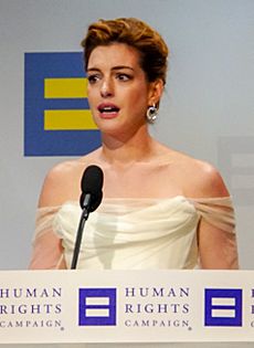 Anne Hathaway @ 2018.09.15 Human Rights Campaign National Dinner, Washington, DC USA 06198 (44713869971) (cropped 4)