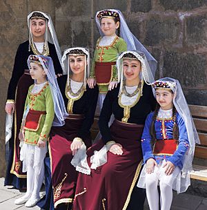 Armenian traditional clothing