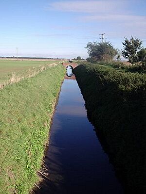 Axholme Light Railway Bridge over the Pauper's Drain - geograph.org.uk - 60266
