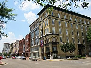 Broadway, Paducah Downtown Commercial District