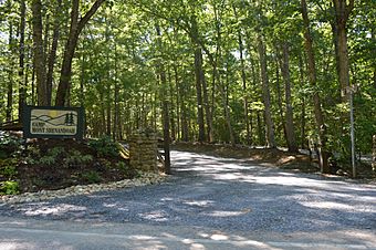 Camp Mont Shenandoah entrance.jpg
