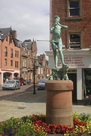 Kirriemuir, Peter Pan Statue.jpg