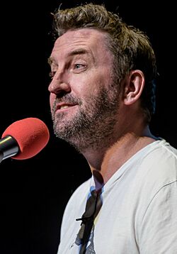 Lee Mack on Radio 4's 'Don't Make Me Laugh' in 2015 (cropped)
