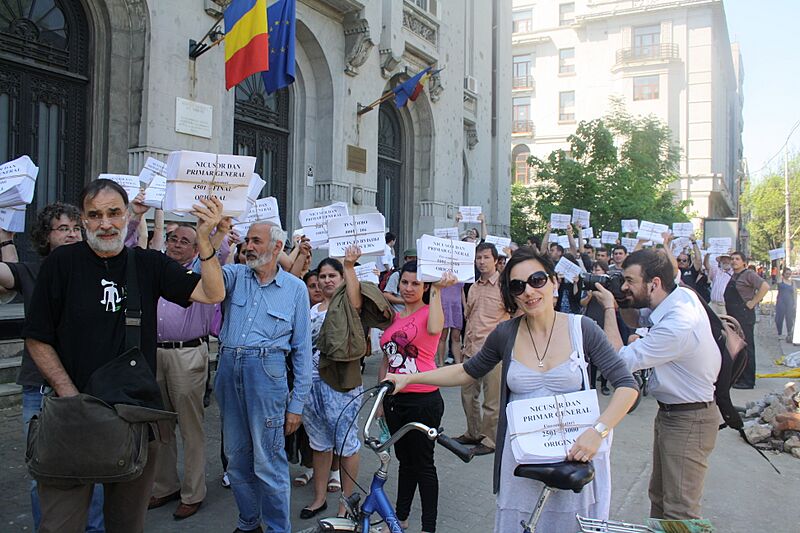 Nicușor Dan mayoral campaign, volunteers
