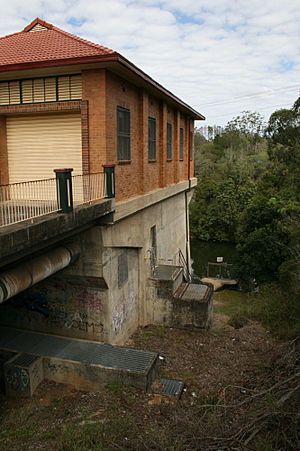 North Pine Pumping Station (2007), another angle