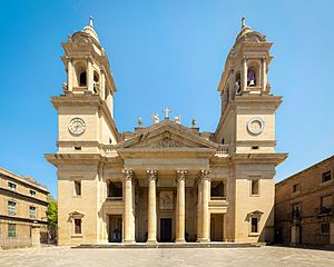 Pamplona 2022 - west facade front.jpg