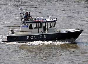 Police.boat.london.arp