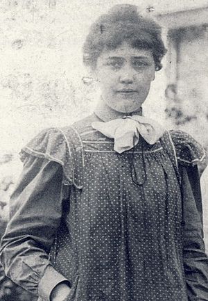 Ruth Milles 1890.jpg