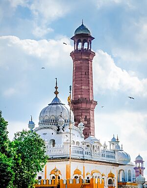 Samadhi of Ranjit Singh 123