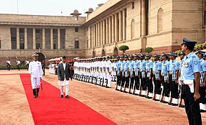 The Prime Minister of Nepal, Mr. Sher Bahadur Deuba inspecting the Guard of Honour, at the Ceremonial Reception, at Rashtrapati Bhavan, in New Delhi on August 24, 2017