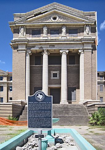1914 Nueces County Courthouse 3.jpg