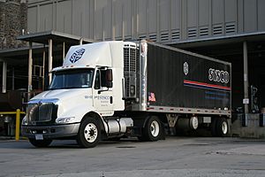2008-07-24 International truck docked at Duke Hospital South 2