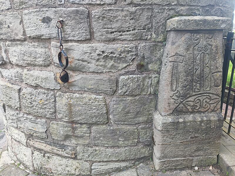 Abernethy stone and jougs