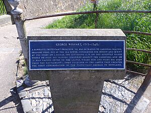 Blue Plaque to George Wishart 1513-1546 (geograph 5027564)