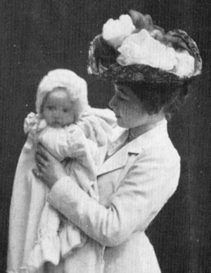 Bosse and daughter aged six months