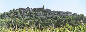 Cordes-sur-ciel vu d'en bas