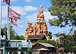Frontierland, Disneyland