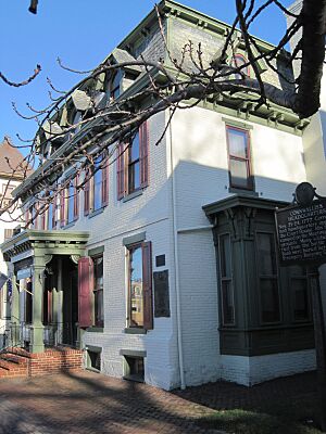 HUNTER-LAWRENCE-JESSUP HOUSE