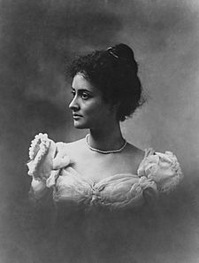Kaiulani in 1897, wearing pearl necklace (PPWD-15-3.016, restored).jpg