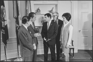 Open Door Hour , Oval Office, White House - NARA - 194718