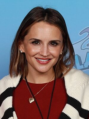 Rachael Leigh Cook Photo Op GalaxyCon San Jose 2024.jpg