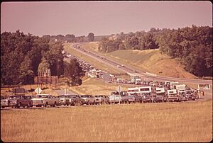 TRAFFIC ON HIGHWAY 25 EXIT OFF OF INTERSTATE 65 - NARA - 543891