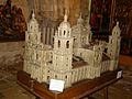 Valladolid museo catedral rincon claustro 20 maqueta sigloXVII lou