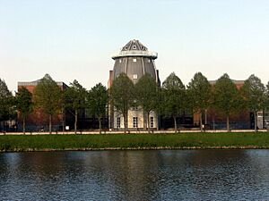 20130504 Maastricht Céramique seen from West bank of the Meuse 01 Bonnefantenmuseum