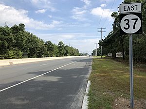 2018-09-19 14 05 09 View east along New Jersey State Route 37 (Lakehurst Road) just east of Bone Hill Road and Buckingham Drive in Manchester Township, Ocean County, New Jersey