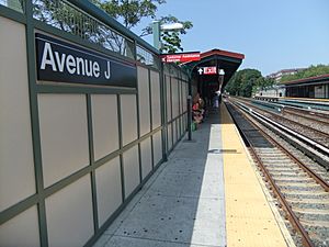 Avenue J - Platform