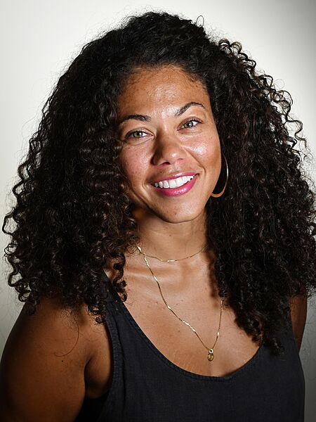 Eliza Myrie (cropped 3×4)