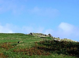 Fintry Castle (ruins) (geograph 2656321).jpg