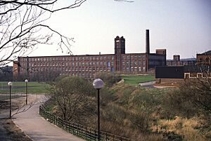 Grape Mill, Royton - geograph.org.uk - 618070