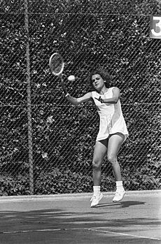 Internationale tenniskampioenschappen bij Melkhuisje te Hilversum, Evonne Goolag, Bestanddeelnr 924-7659