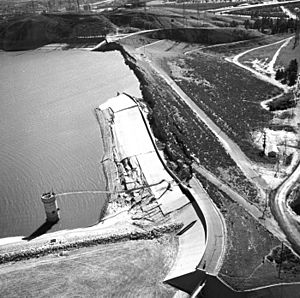 Lower Van Norman Dam Damage 1971.jpg
